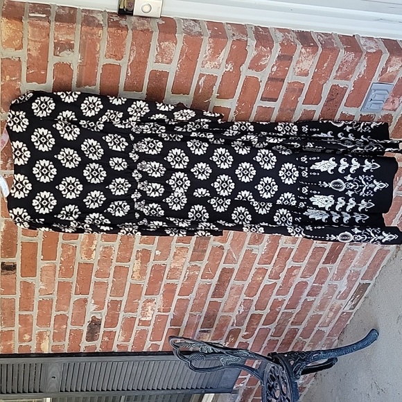 Loft Black and White Dress - Picture 4 of 11